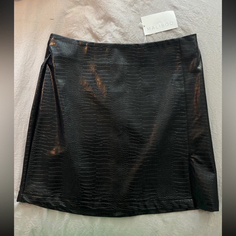Maliboo Black Mini Skirt